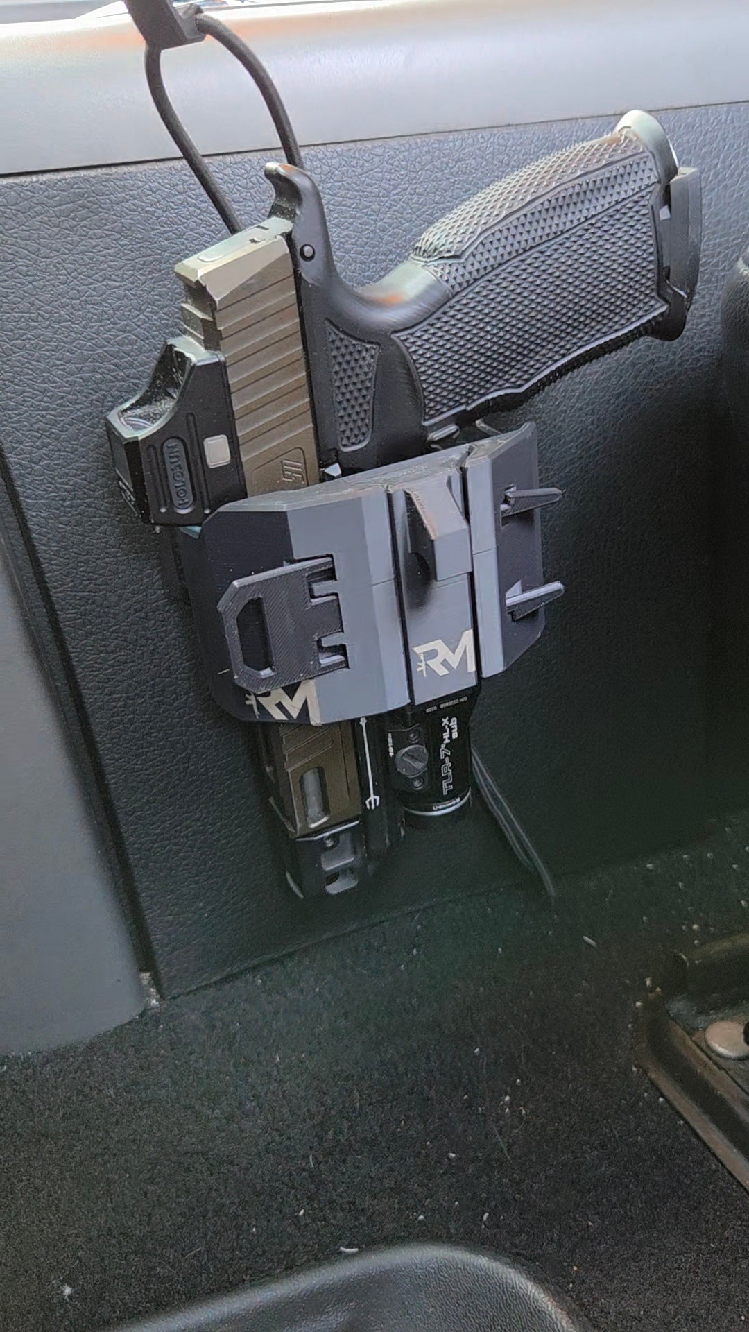 Magnetic Handgun Mount for Car / Truck